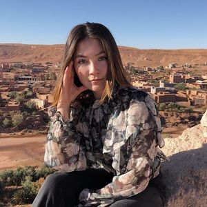 Meet your Posher, Caitie